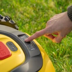 Powerplus POWXG6305 Robotmaaier - 18V - Voor Gazons Tot Ca. 500m² - Maaibreedte 180mm - Incl. Laadstation En Accessoires -Tuinartikelen Winkel 1200x1200 122