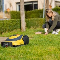 Powerplus POWXG6305 Robotmaaier - 18V - Voor Gazons Tot Ca. 500m² - Maaibreedte 180mm - Incl. Laadstation En Accessoires -Tuinartikelen Winkel 1200x1200 125