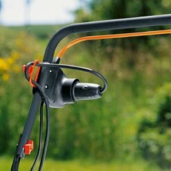 GARDENA EVC 1000 Verticuteermachine - Werkbreedte 30 Cm - Werkgebied 600m2 -Tuinartikelen Winkel 1200x1200 150