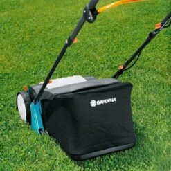 GARDENA EVC 1000 Verticuteermachine - Werkbreedte 30 Cm - Werkgebied 600m2 -Tuinartikelen Winkel 1200x1200 155