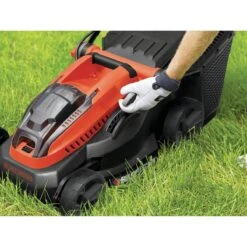 Black & Decker BLACK+DECKER CLM3825L2-QW Grasmaaier - 36V - 38cm - Incl. 2 Accu's & Lader 10 Black & Decker BLACK+DECKER CLM3825L2-QW Grasmaaier - 36V - 38cm - Incl. 2 Accu's & Lader -Tuinartikelen Winkel 1200x1200 229
