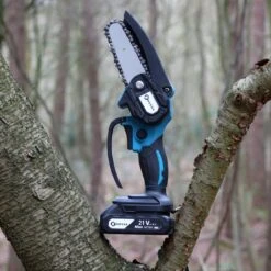 NovarGarden® Mini Kettingzaag NG1 - Met 2x Accu - Takkenzaag - Snoeizaag - Electrisch - Handzaag - Boomzaag - 21V -Tuinartikelen Winkel 1200x1200 449