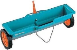 GARDENA Combisysteem Strooiwagen - 40 Cm Strooibreedte - Inhoud 3 Liter - Geschikt Voor 100m² -Tuinartikelen Winkel 1200x789 2