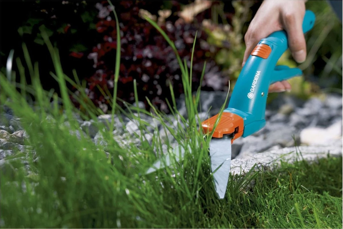 GARDENA Classic Grasschaar - Draaibaar 360° 2 GARDENA Classic Grasschaar - Draaibaar 360° - Afbeelding 2