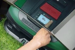 Bosch Indego XS 300 Robotmaaier - Maaibreedte 19 Cm - Voor Gazons Tot 300 M2 -Tuinartikelen Winkel 1200x800 130