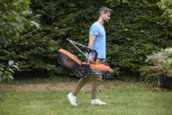 Black & Decker BLACK+DECKER BCMW3318L2-QW Grasmaaier - 18V - 33cm - Incl. 2 Accu's En Lader -Tuinartikelen Winkel 1200x800 148