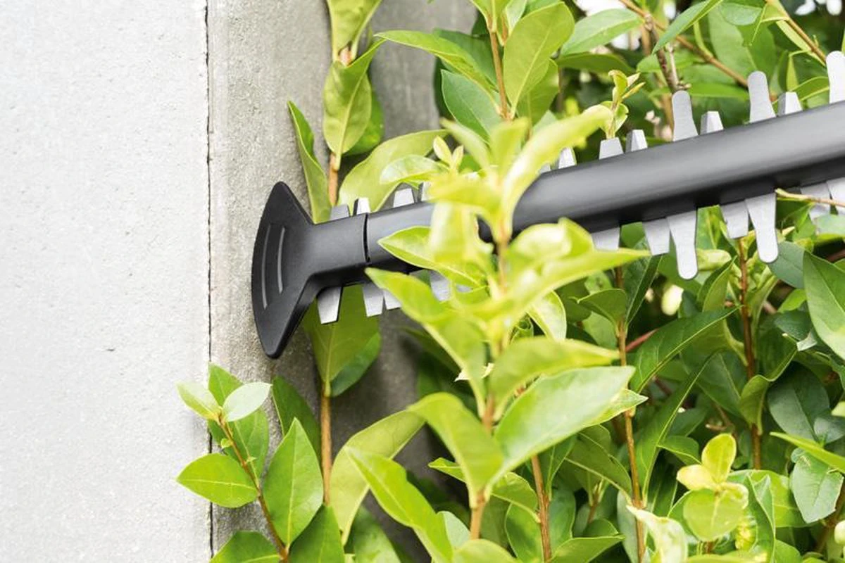 Bosch AHS 50-20 Accu Heggenschaar - Met 1 X 18 V Accu En Lader 8 Bosch AHS 50-20 Accu Heggenschaar - Met 1 X 18 V Accu En Lader - Afbeelding 8