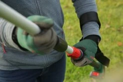 Bosch UniversalHedgePole 18 Heggenschaar Op Steel - Met 18 V Accu En Lader -Tuinartikelen Winkel 1200x800 76