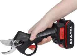 Accu Snoeischaar-88 VOLT-9000 MAh-COMPLETE SET-Professioneel-Hovenier-Tuinman 12 Accu Snoeischaar-88 VOLT-9000 MAh-COMPLETE SET-Professioneel-Hovenier-Tuinman -Tuinartikelen Winkel 1200x870