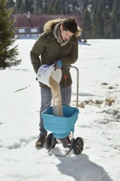 GARDENA Strooiwagen XL Strooikar - 800m2 - 18 Liter 13 GARDENA Strooiwagen XL Strooikar - 800m2 - 18 Liter -Tuinartikelen Winkel 799x1200 28