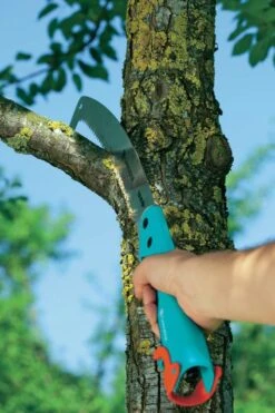 GARDENA Combisysteem Snoeizaag 300P Curved Takkenzaag - Meslengte 340 Mm - Exclusief Verlengstok -Tuinartikelen Winkel 800x1200 43