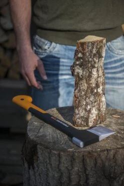 Fiskars Kloofbijl X11 - S - 44 Cm 11 Fiskars Kloofbijl X11 - S - 44 Cm -Tuinartikelen Winkel 801x1200 13